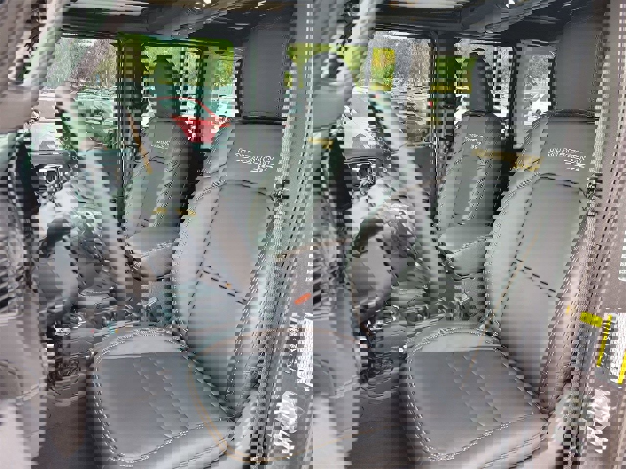 Used 2025 Jeep Wrangler Unlimited Rubicon 392 image 14