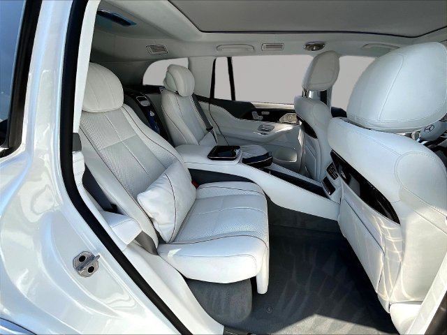 Used 2023 Mercedes-Benz Maybach GLS 600 4MATIC image 27