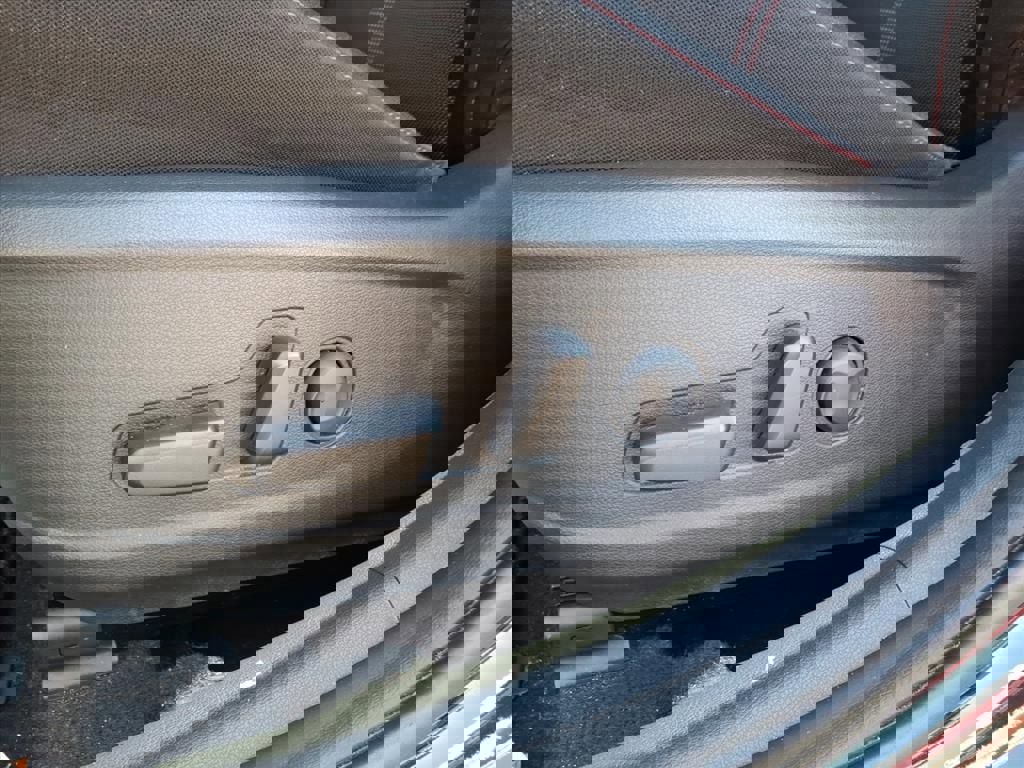 Used 2023 Hyundai Kona N Line image 4