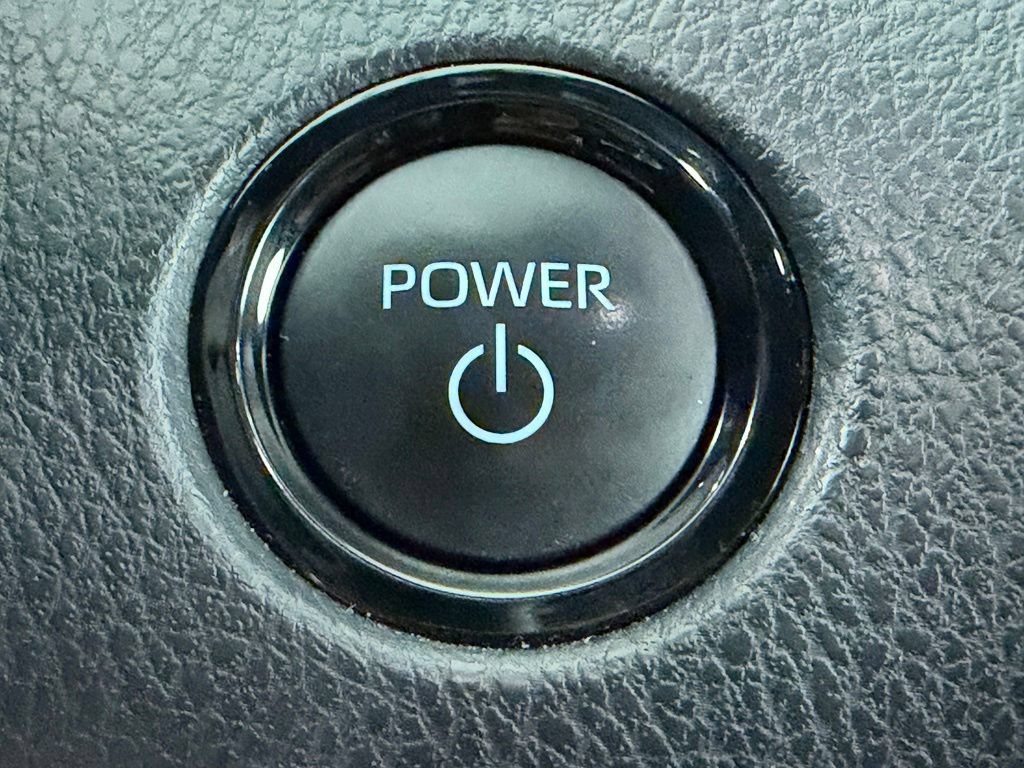Used 2026 Toyota Camry SE FWD image 30