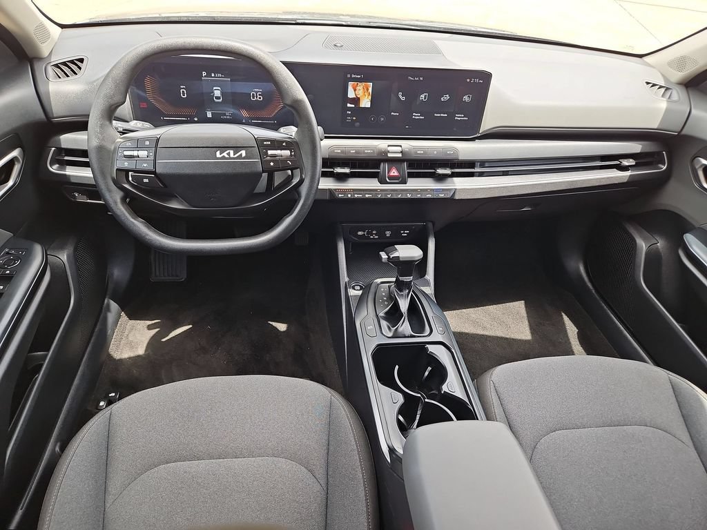 Used 2025 Kia K4 FWD image 26