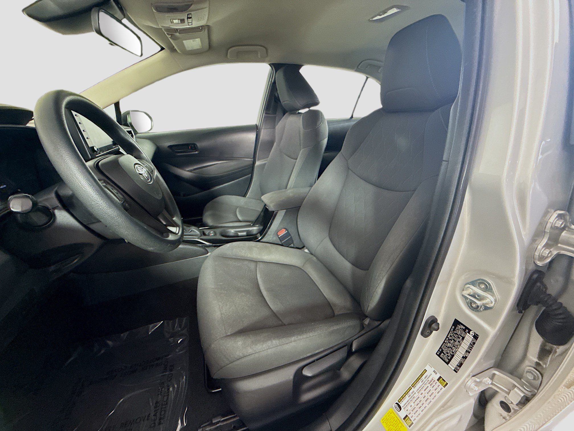 Used 2022 Toyota Corolla LE FWD image 21