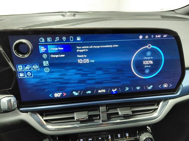 Used 2025 Chevrolet Equinox EV LT w/ Convenience Package image 43