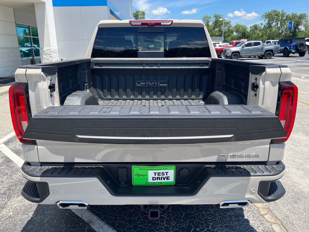 New 2026 GMC Sierra 1500 Denali w/ Denali Reserve Package AWD/4WD image 8
