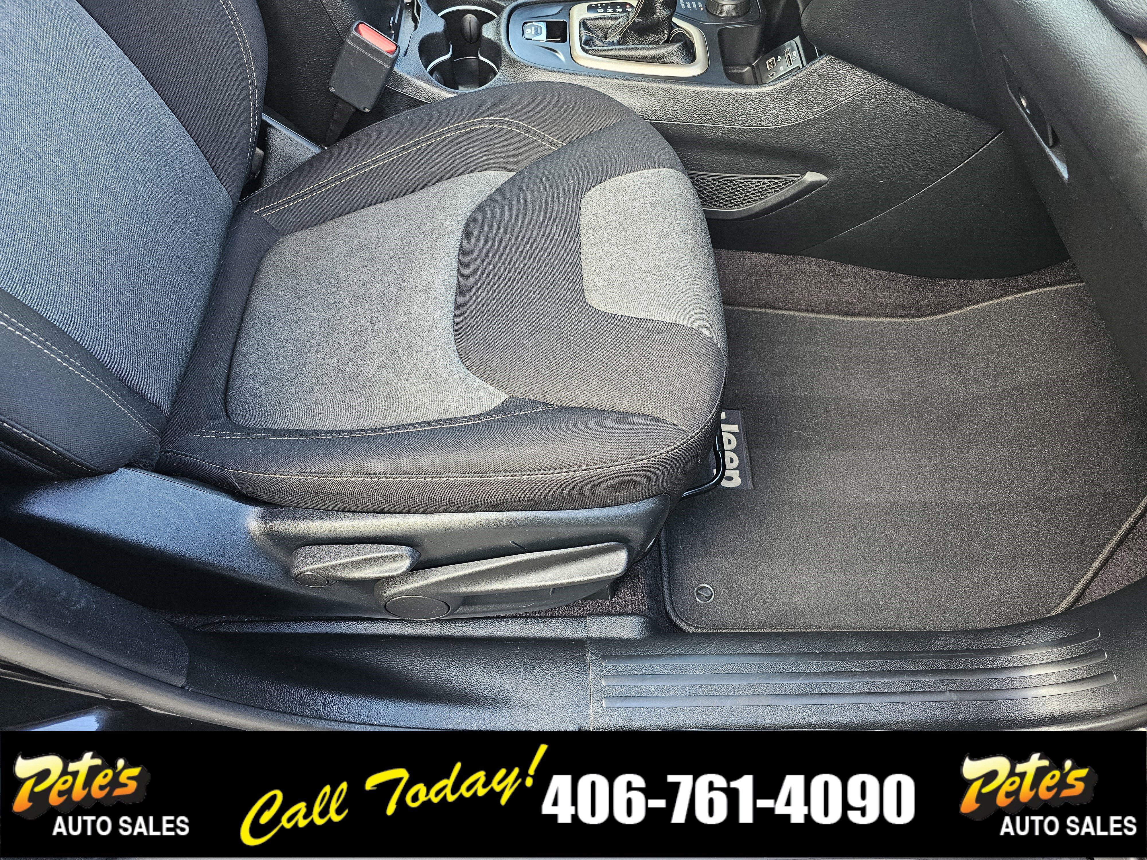 Used 2018 Jeep Cherokee Latitude w/ Safety Group image 14