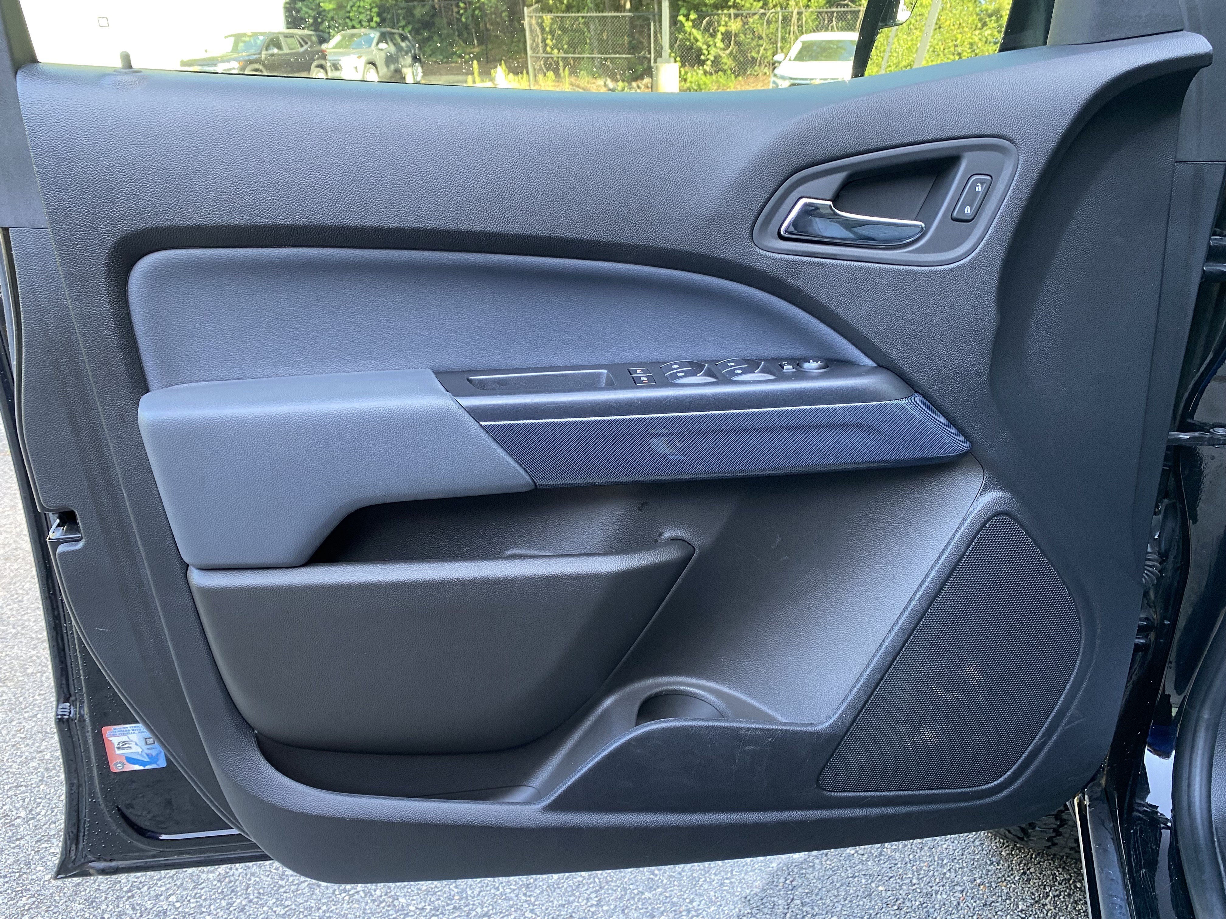 Used 2020 Chevrolet Colorado Z71 RWD image 15