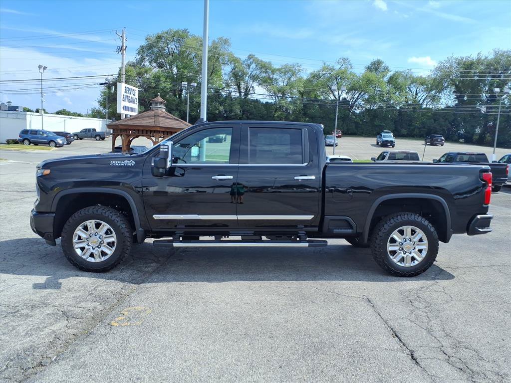 New 2026 Chevrolet Silverado 2500 High Country w/ High Country Premium Package AWD/4WD image 6