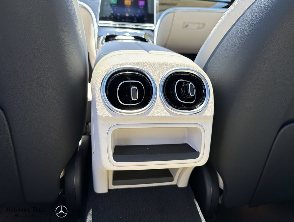 New 2026 Mercedes-Benz C 300 4MATIC Sedan image 16