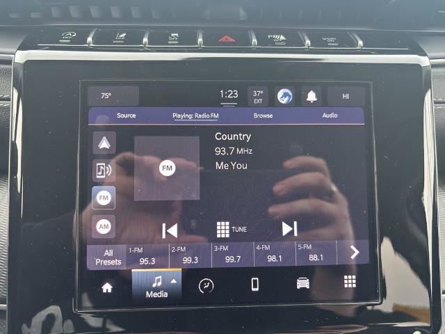 Used 2024 Jeep Grand Cherokee L Laredo image 20