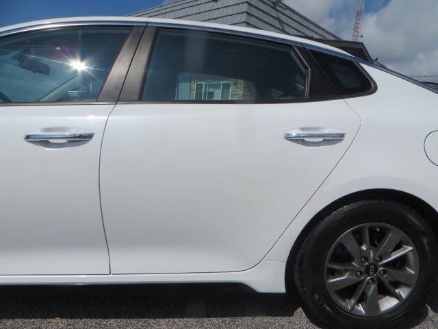 Used 2017 Kia Optima LX w/ Value Package FWD image 29