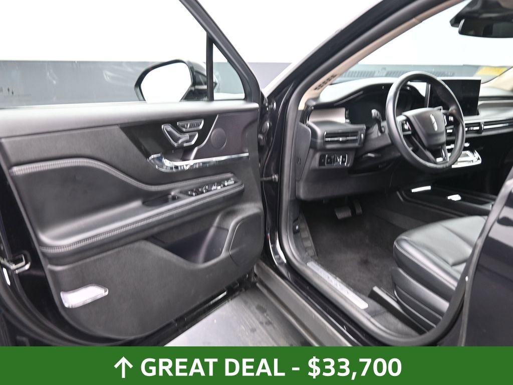 Used 2024 Lincoln Corsair Reserve image 19
