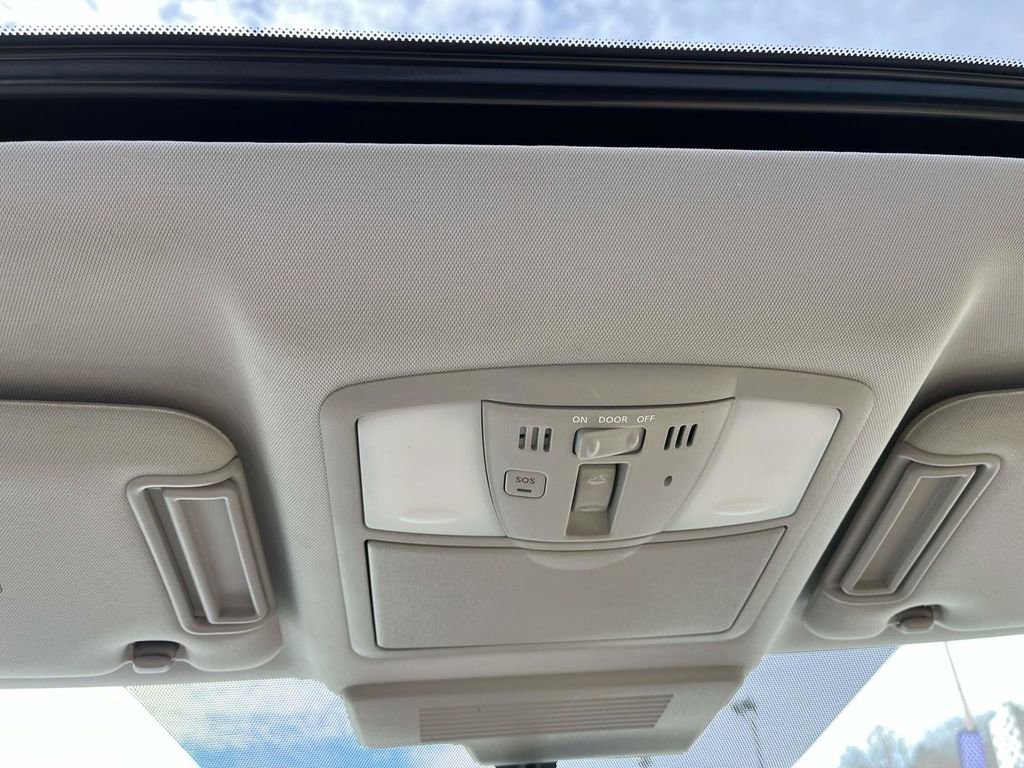 Used 2018 Nissan Armada SL w/ Premium Package image 14