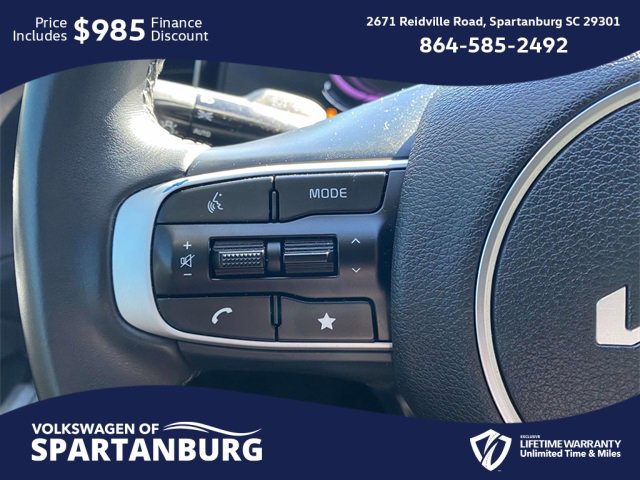 Used 2024 Kia Sportage EX image 19