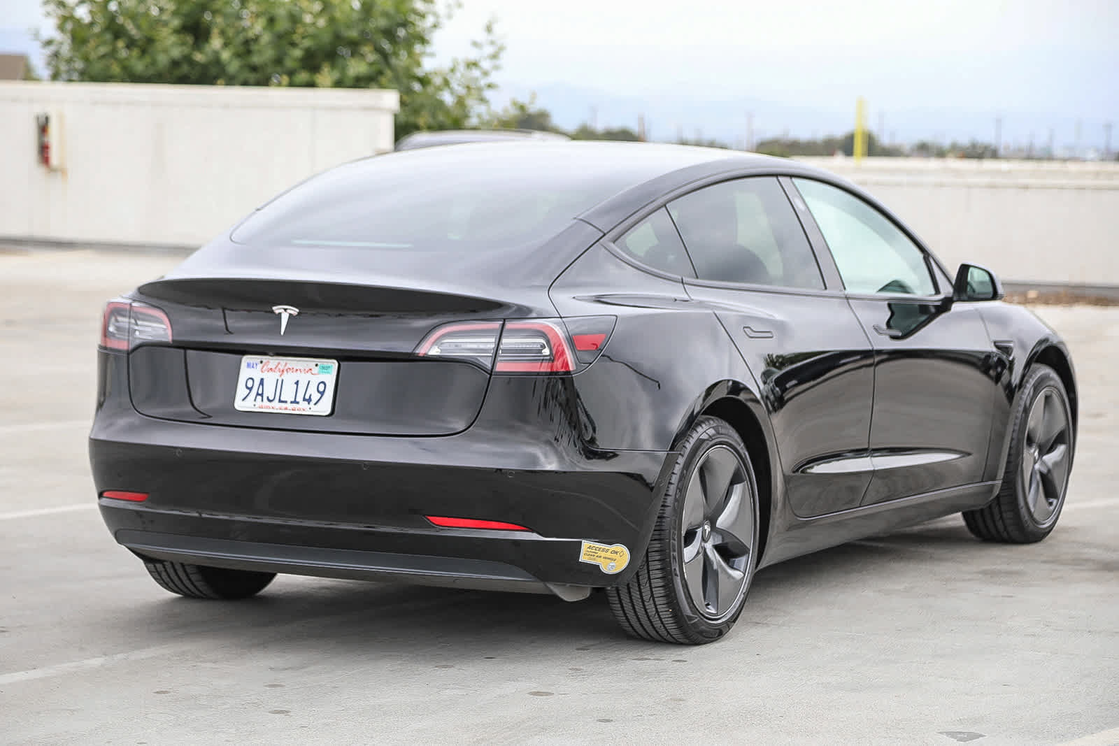 Used 2019 Tesla Model 3 Standard Range Plus RWD image 5