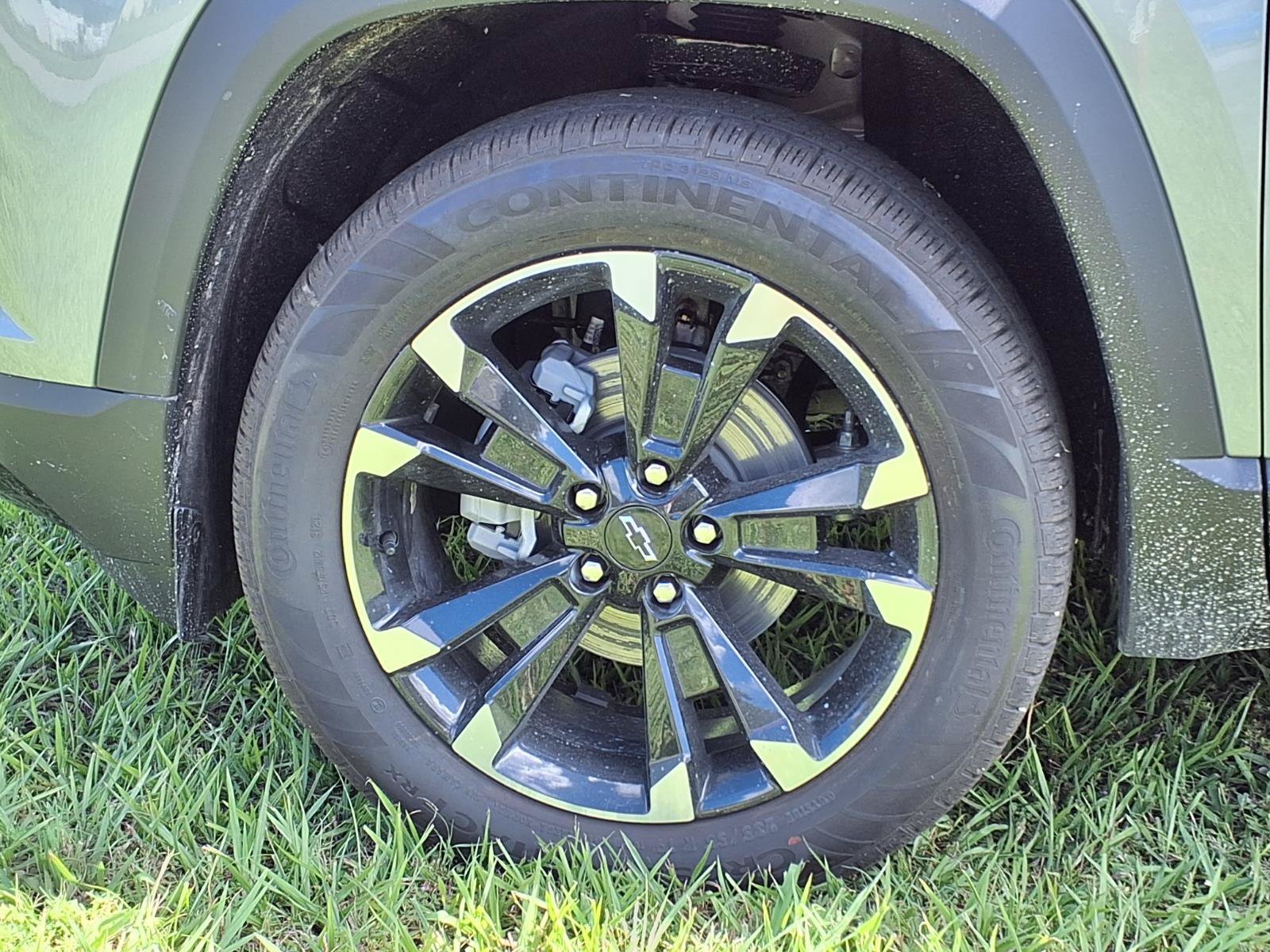 New 2027 Chevrolet Equinox RS w/ Convenience Package III FWD image 23