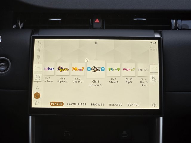 Used 2025 Land Rover Discovery Sport S image 13