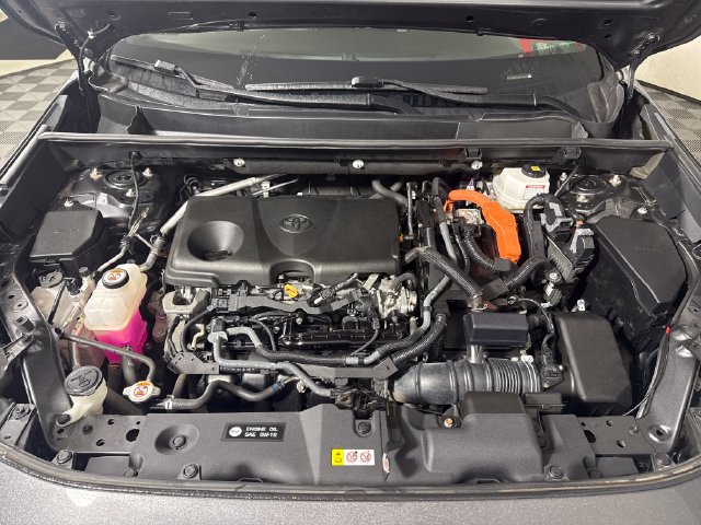 Used 2022 Toyota RAV4 Limited AWD/4WD image 38