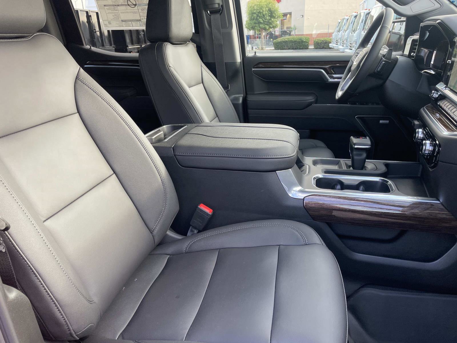 New 2026 GMC Sierra 1500 Elevation w/ Elevation Premium Package image 28