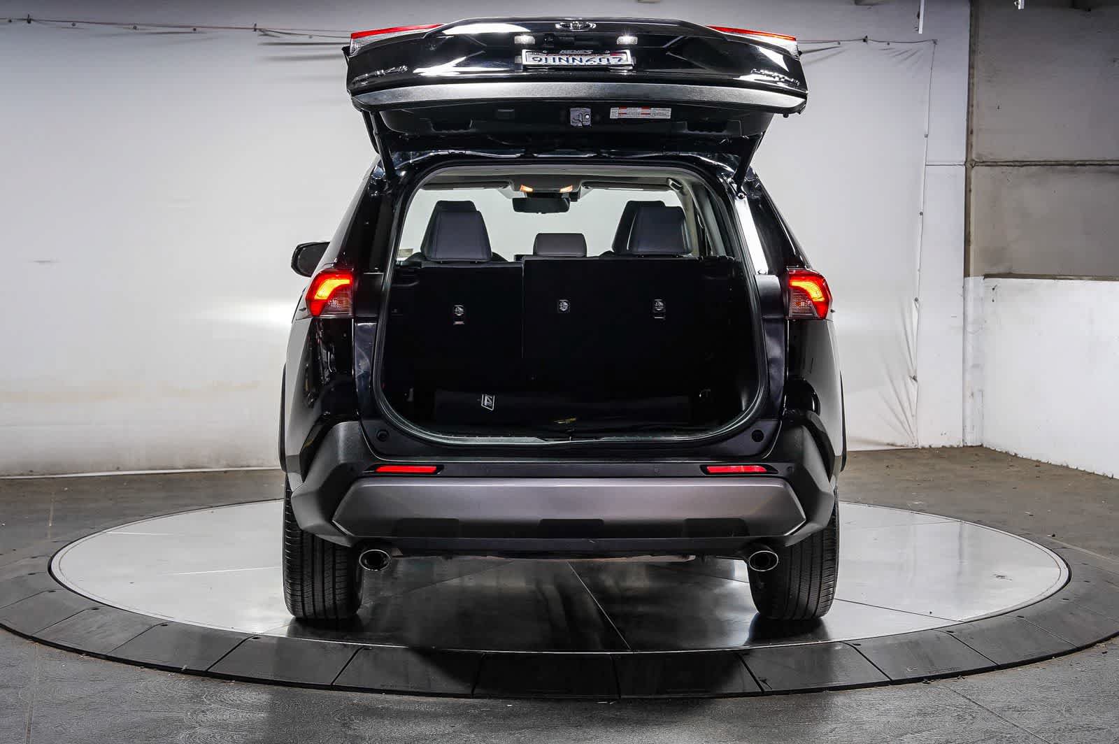 Certified 2021 Toyota RAV4 Limited FWD image 28