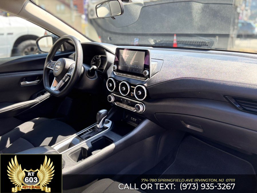 Used 2024 Nissan Sentra SV FWD image 14
