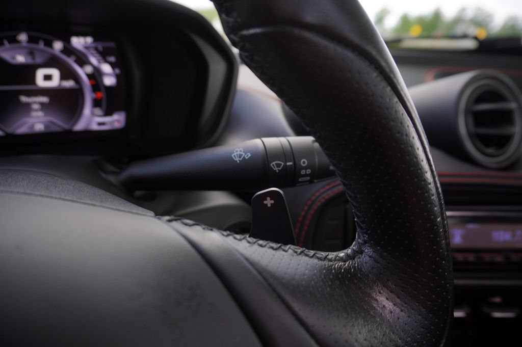 Used 2019 Alfa Romeo 4C Spider RWD image 57