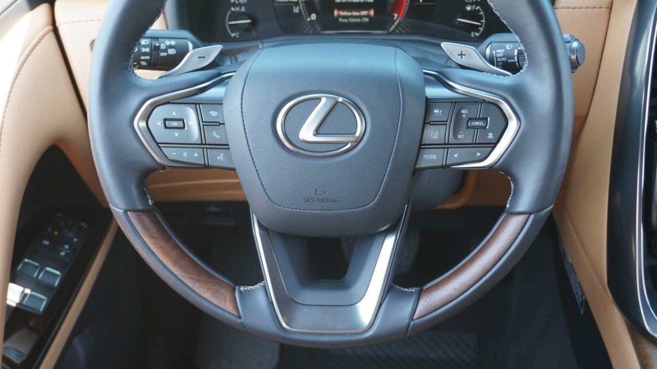 Certified 2024 Lexus LX 600 4WD w/ Luxury Package image 30