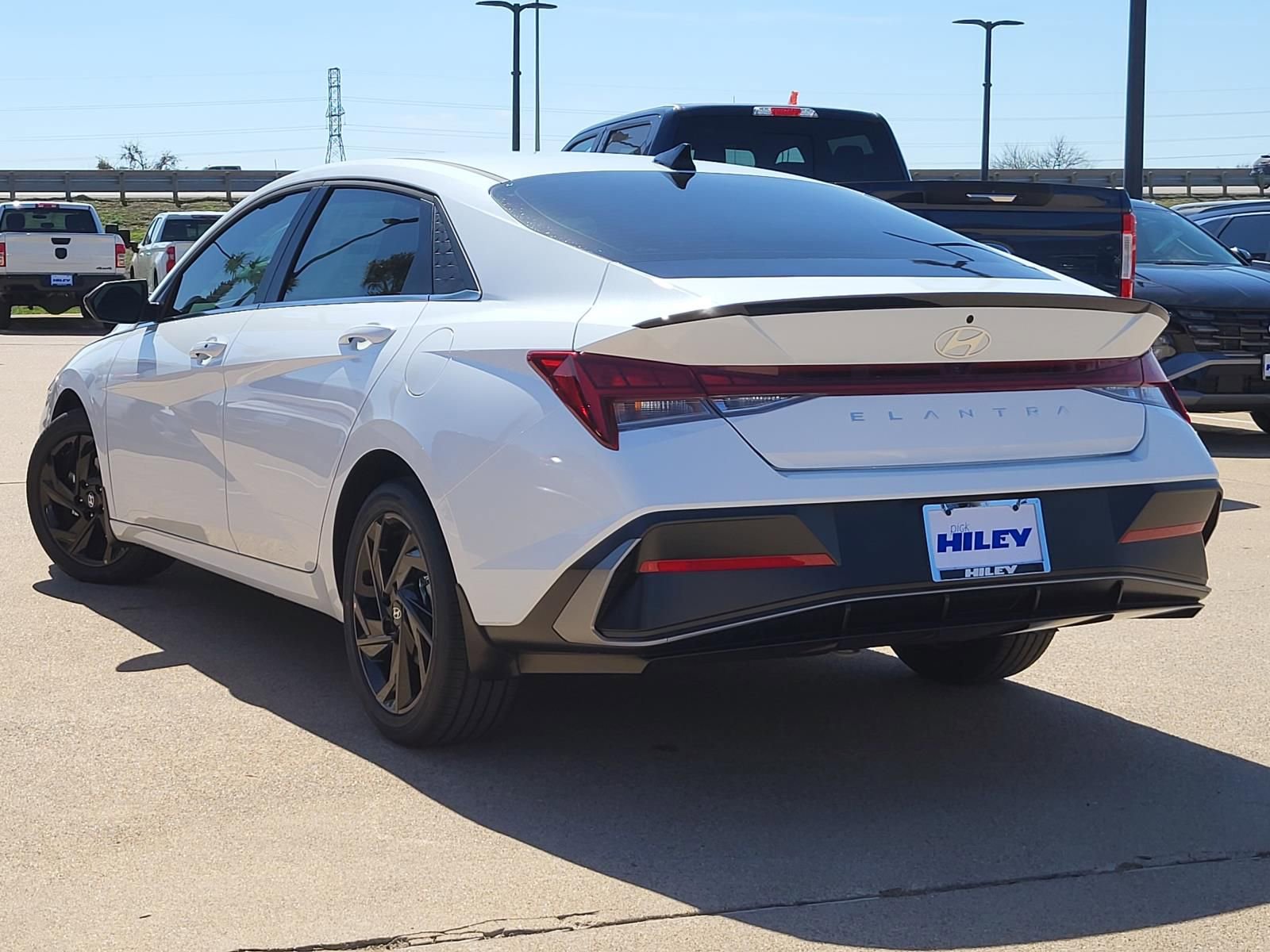 New 2026 Hyundai Elantra SEL Sport image 3