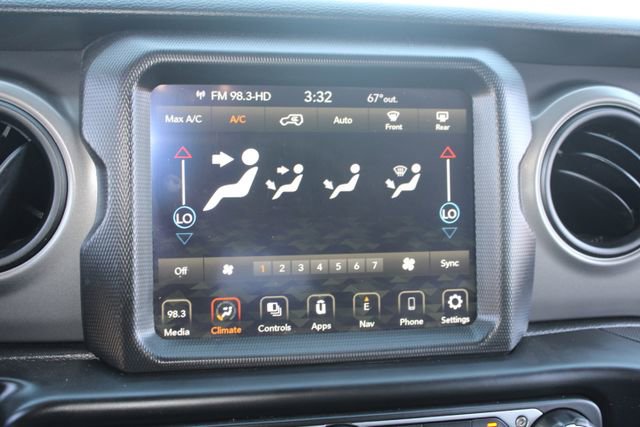 Used 2022 Jeep Wrangler Unlimited Sport w/ Sun And Sound Package AWD/4WD image 21