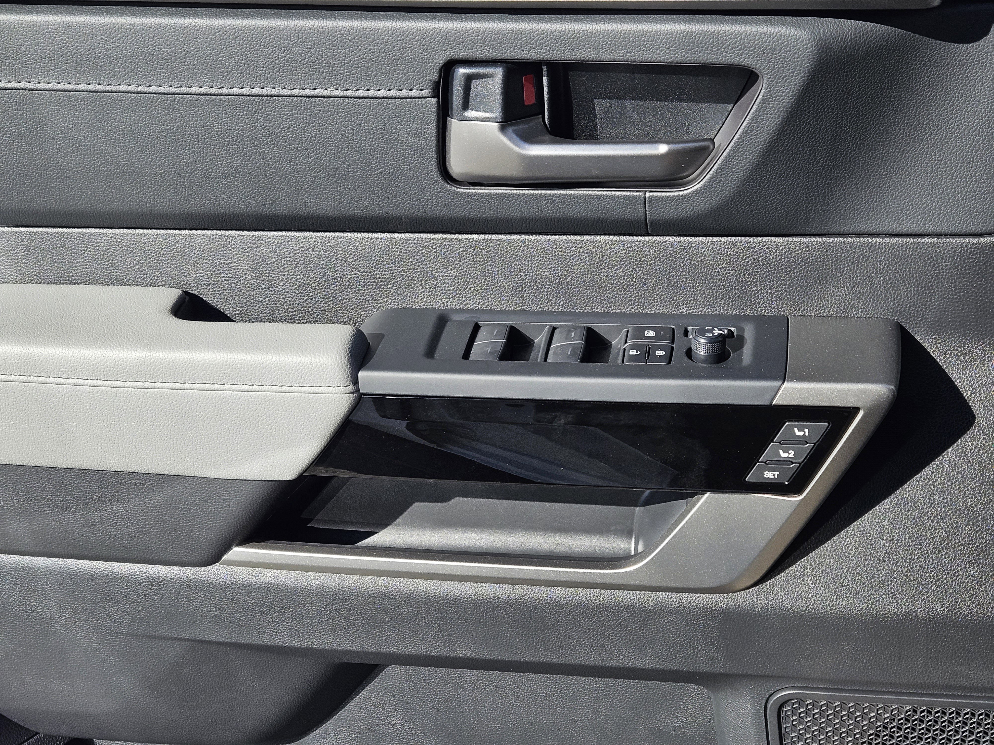 New 2026 Toyota Tundra Limited image 17