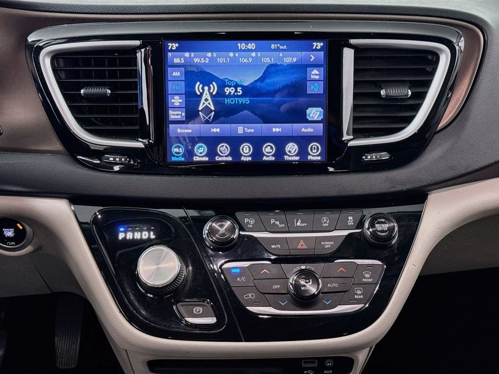 Used 2019 Chrysler Pacifica Touring Plus w/ Advanced Safetytec Group FWD image 15