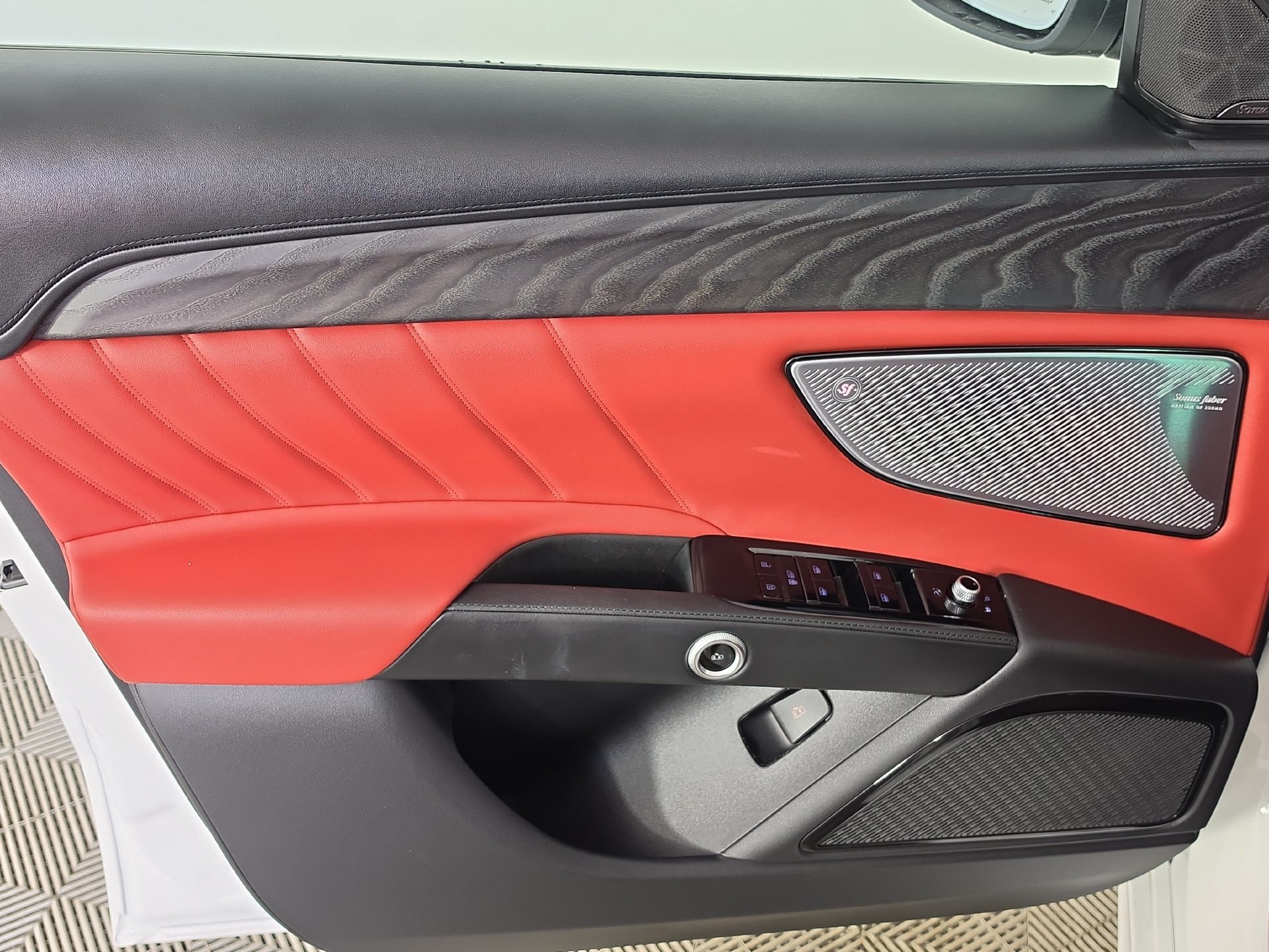 Used 2025 Maserati Grecale Modena AWD/4WD image 17