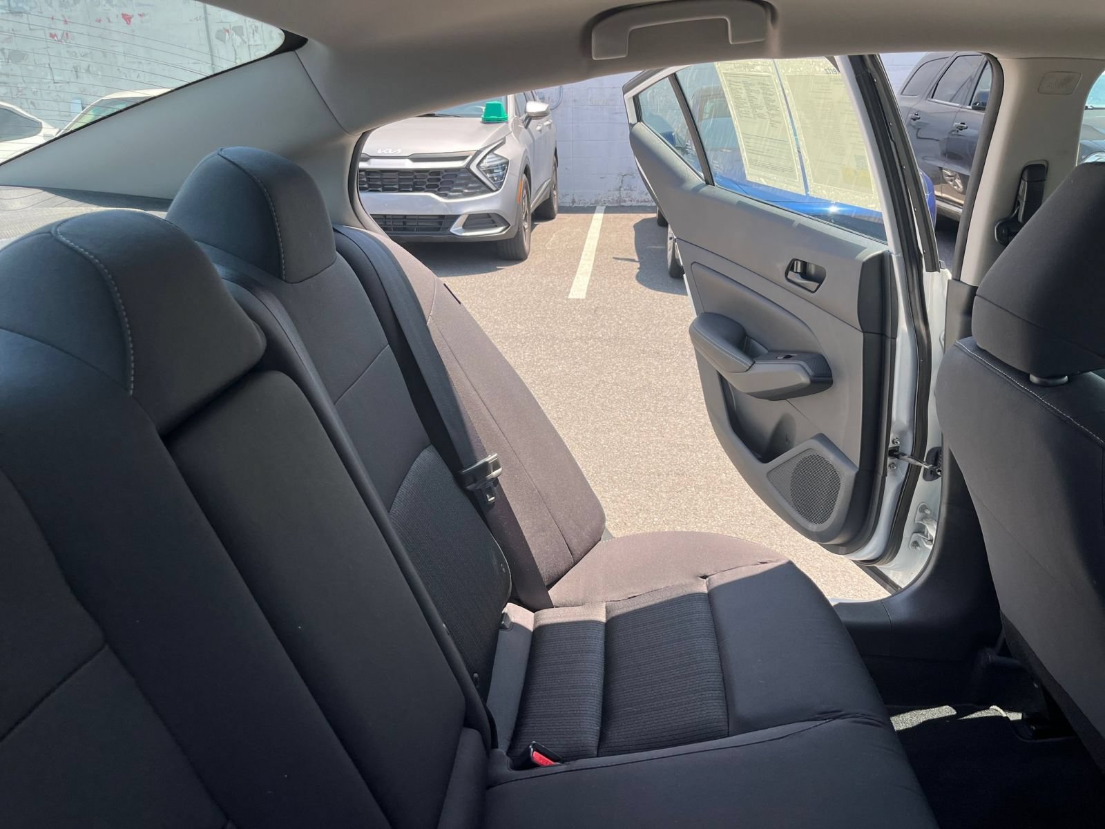 Used 2025 Nissan Altima 2.5 SV FWD image 37