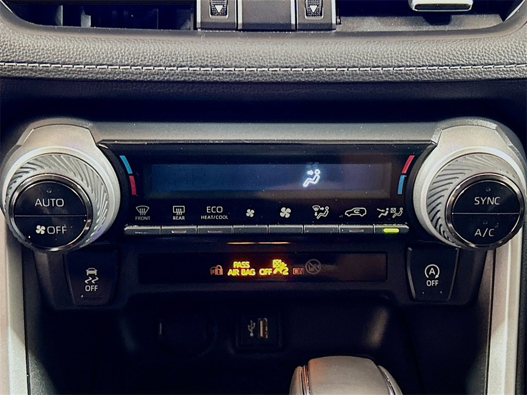 Used 2023 Toyota RAV4 XLE Premium image 13