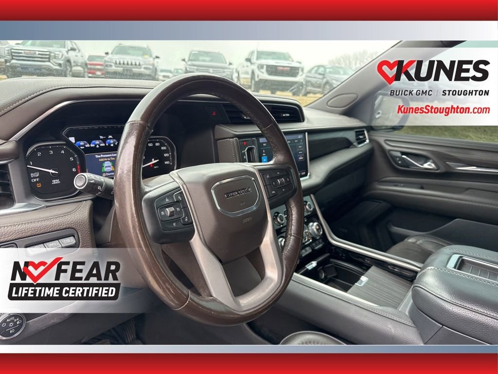 Used 2021 GMC Yukon Denali w/ Denali Premium Package image 25
