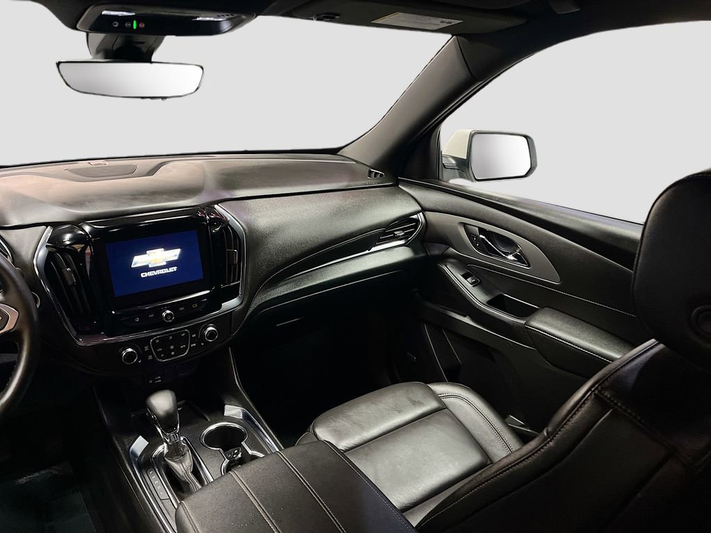 Used 2023 Chevrolet Traverse LT w/ LT Premium Package image 25
