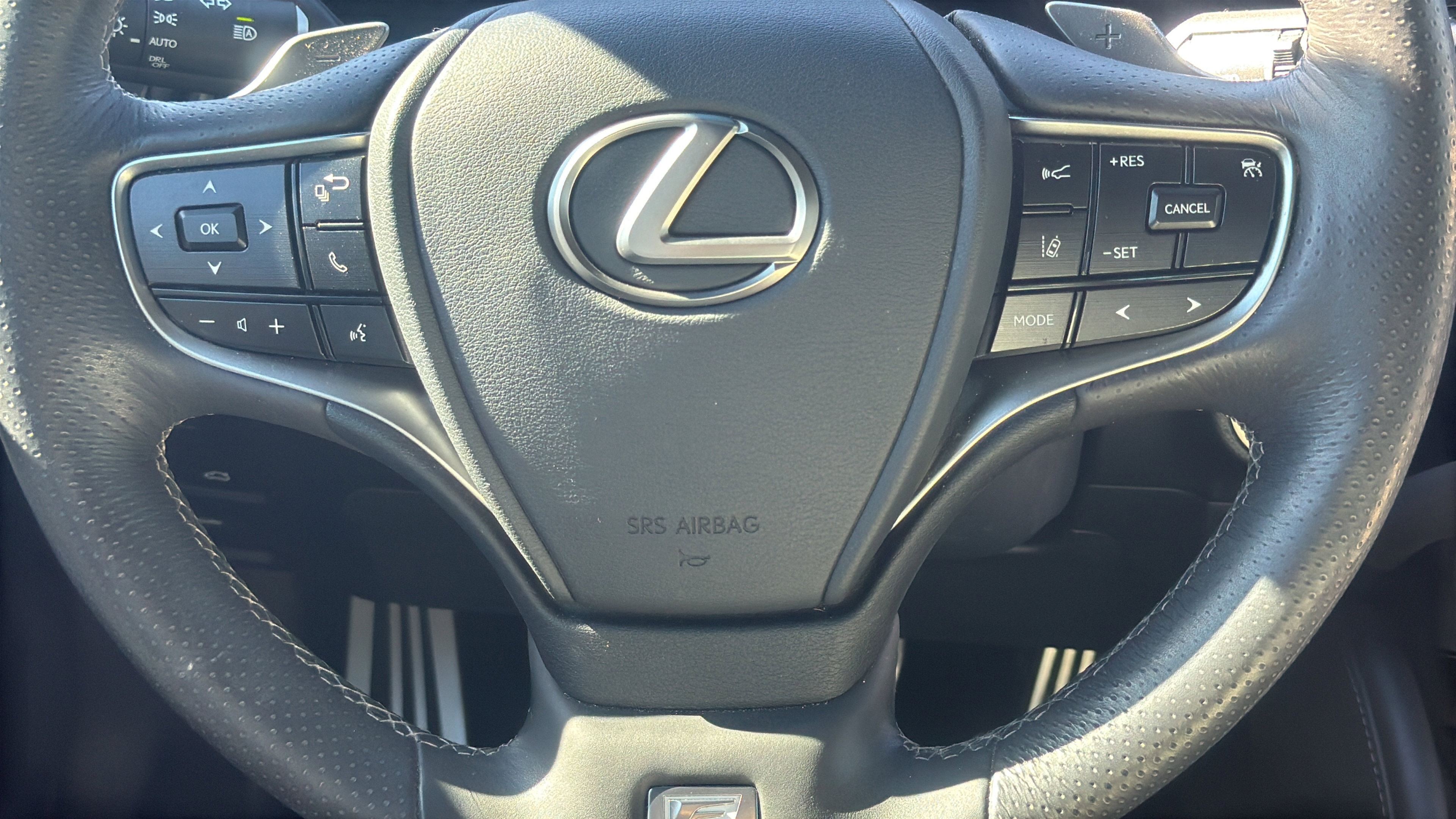 Certified 2024 Lexus ES 350 F Sport w/ Accessory Package (Z2) FWD image 15