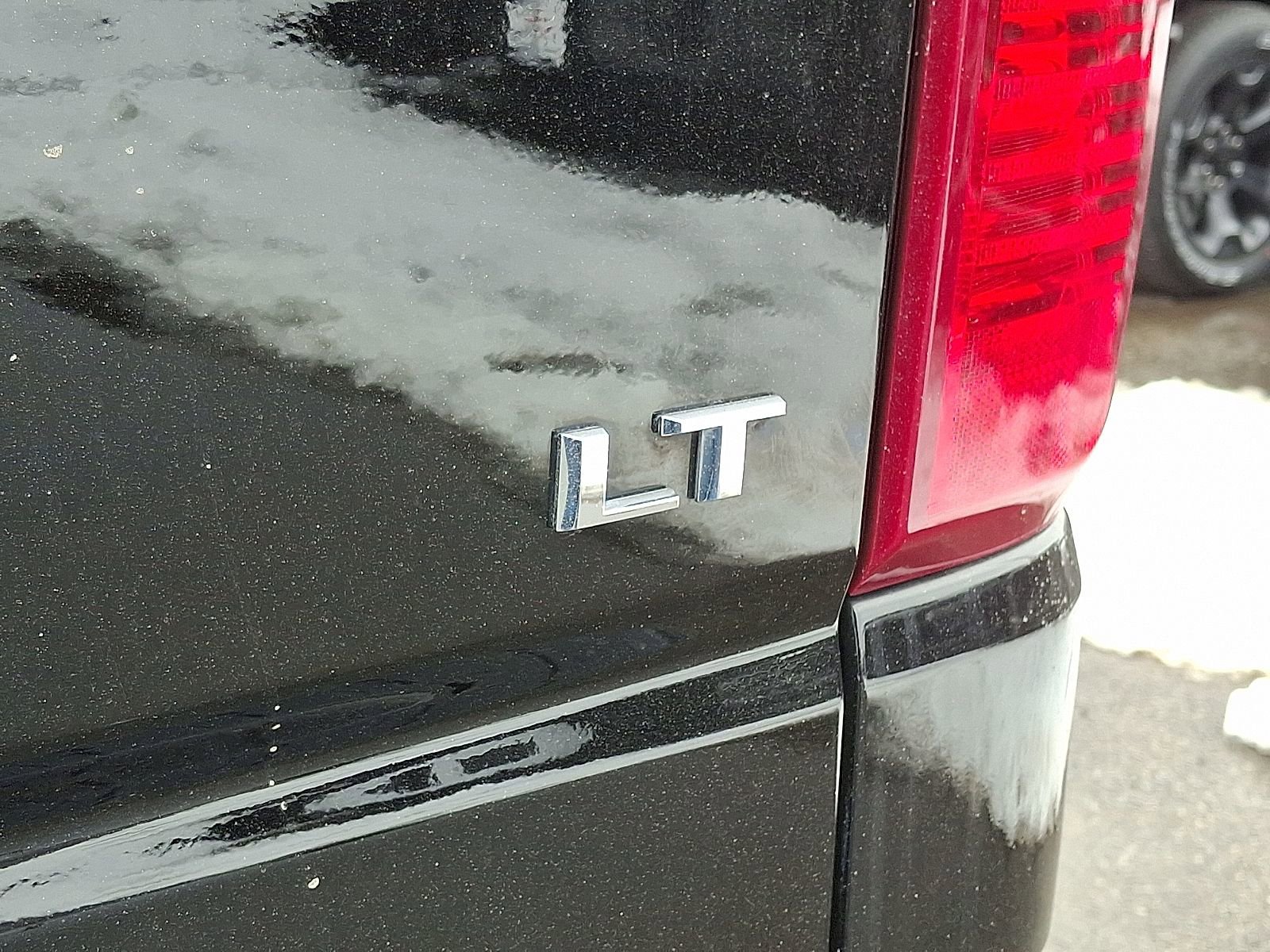 Used 2022 Chevrolet Silverado 1500 LT image 32