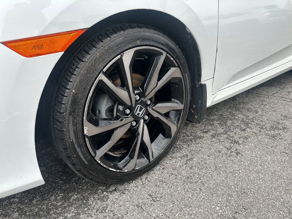Used 2020 Honda Civic Sport image 2
