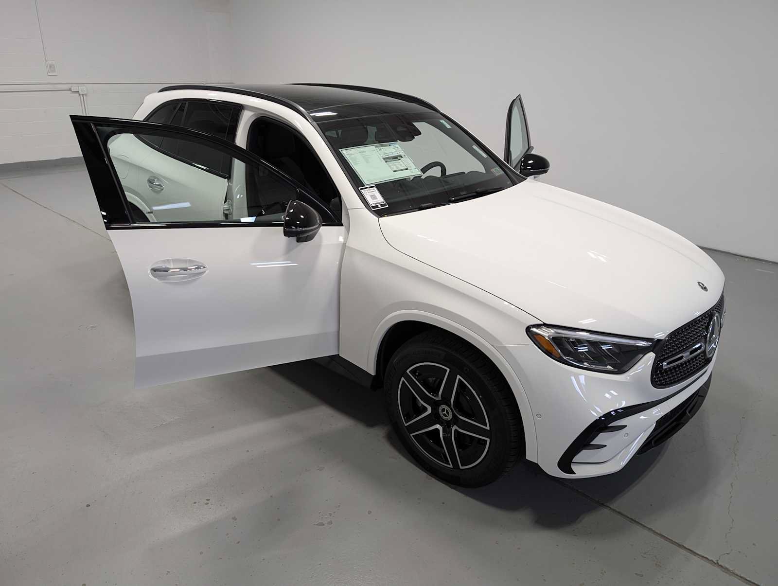 New 2026 Mercedes-Benz GLC 300 4MATIC image 14