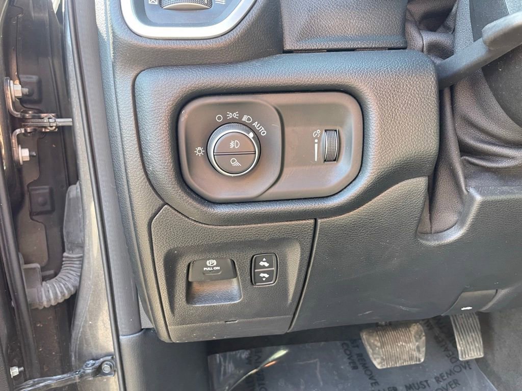 Used 2021 RAM 1500 Big Horn AWD/4WD image 9
