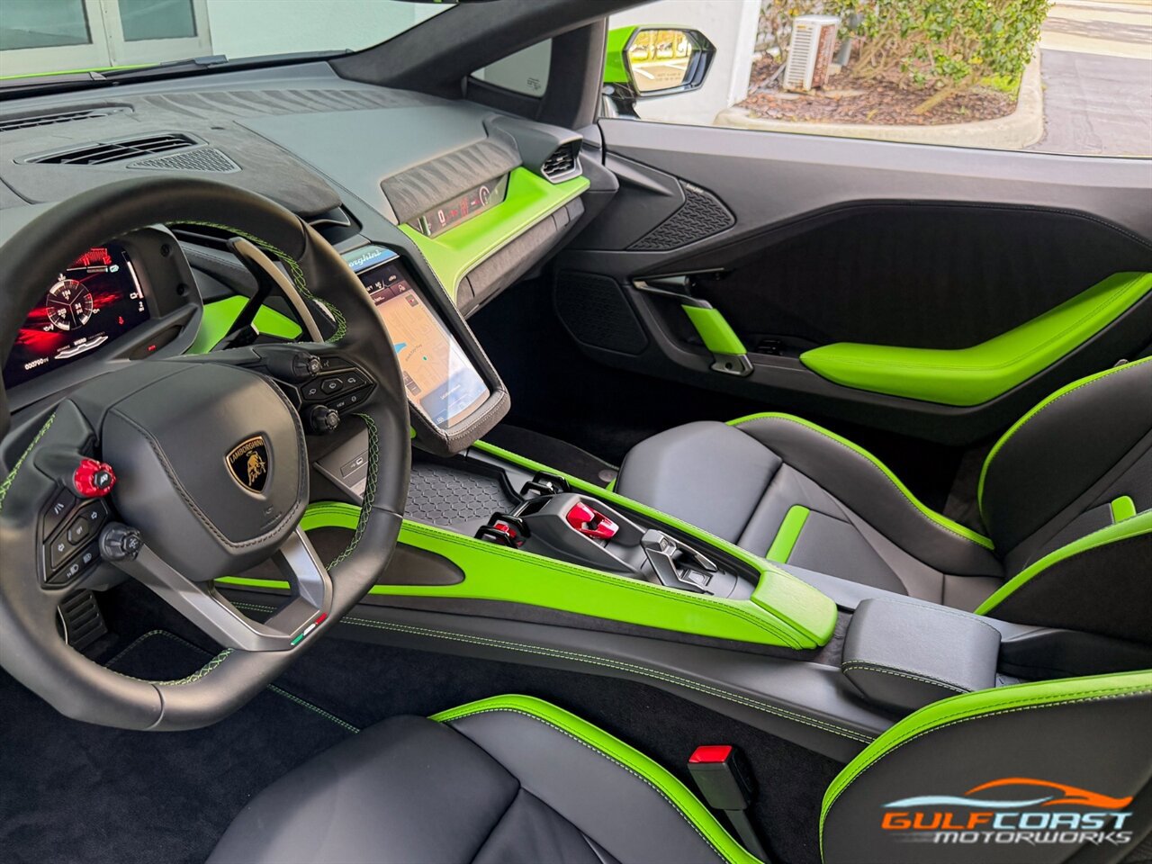 Used 2026 Lamborghini Temerario AWD/4WD image 13