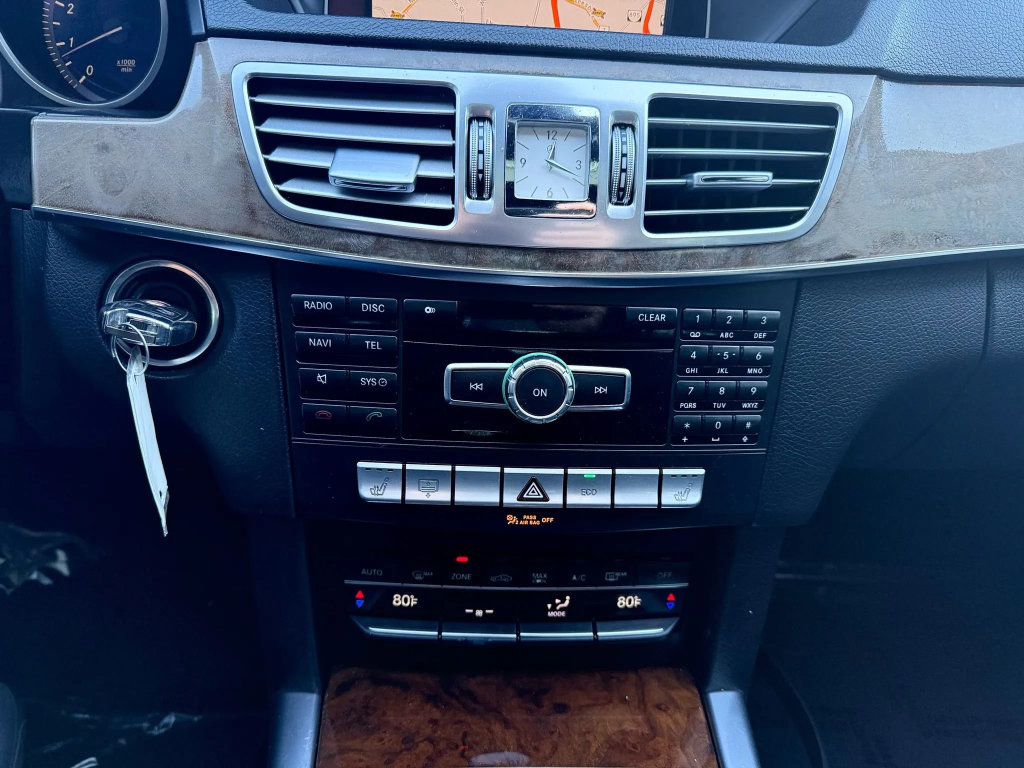 Used 2014 Mercedes-Benz E 350 4MATIC Sedan image 19