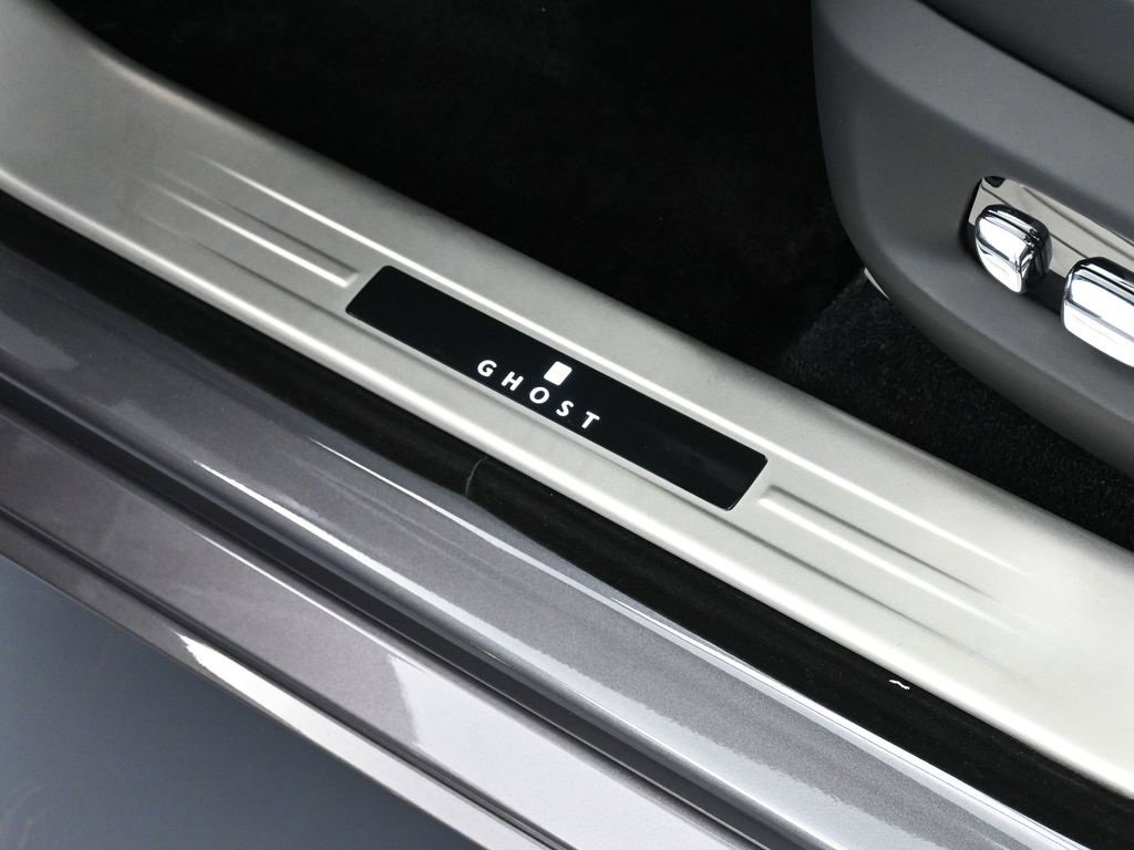 Certified 2023 Rolls-Royce Ghost image 15