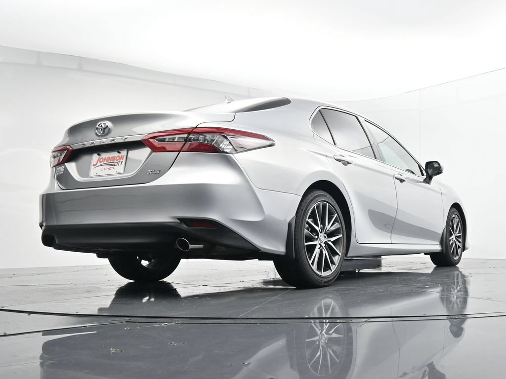 Used 2022 Toyota Camry XLE FWD image 36
