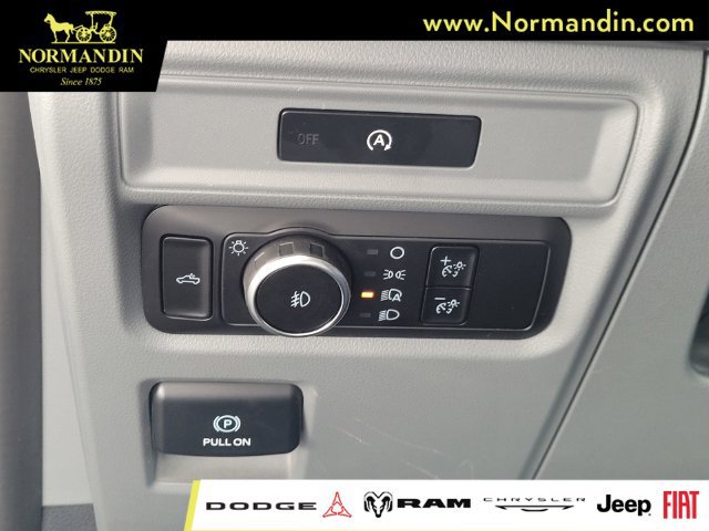 Used 2025 Ford F150 XLT w/ Equipment Group 301A Standard AWD/4WD image 14