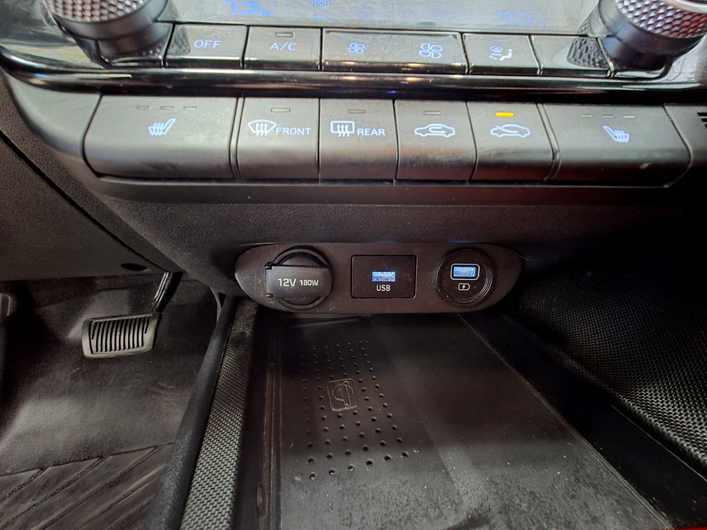 Used 2023 Hyundai Elantra SEL w/ Convenience Package FWD image 22