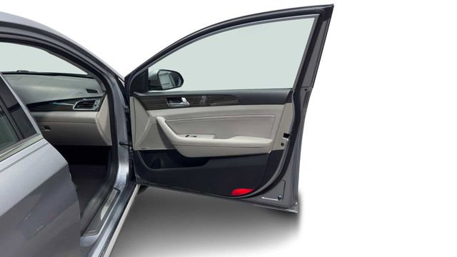 Used 2015 Hyundai Sonata Limited w/ Option Group 05 image 9