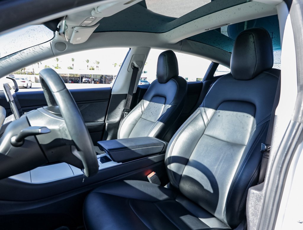 Used 2018 Tesla Model 3 Long Range image 17