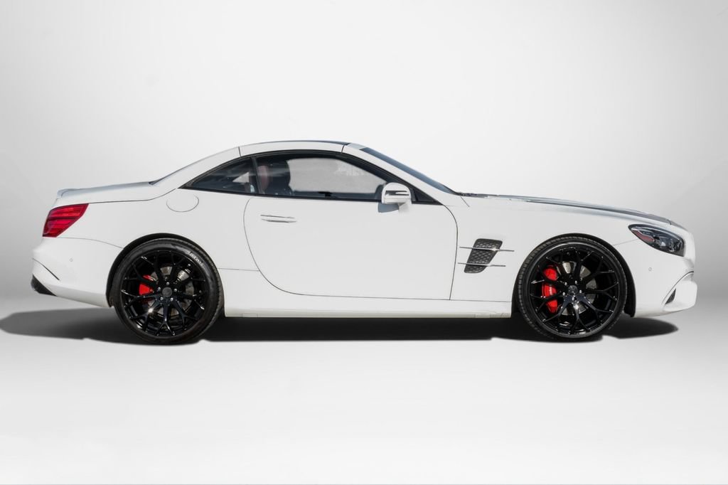 Used 2018 Mercedes-Benz SL 550 image 5