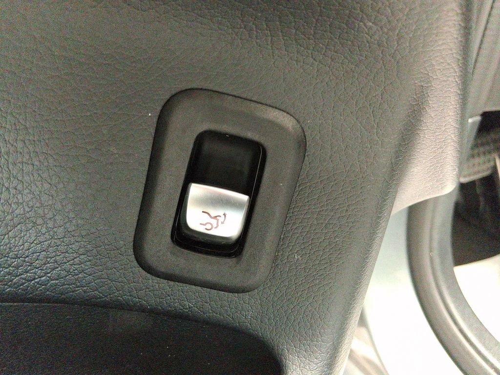 Used 2019 Mercedes-Benz GLC 300 image 11
